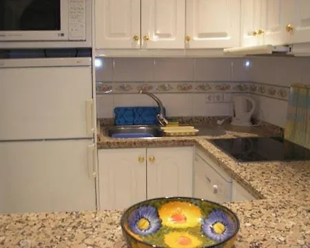 Homely Skol - Pool & Sea Views Apartamento *